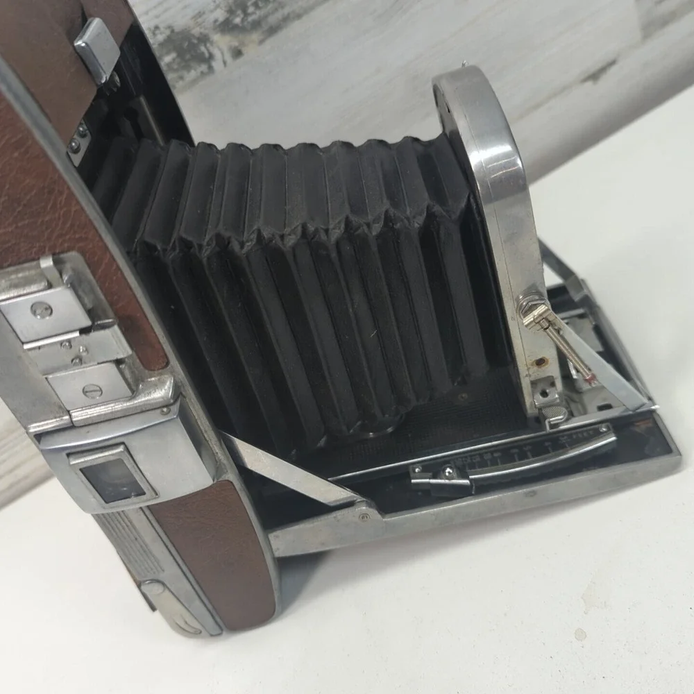Vintage Polaroid Land Camera Model 95 Folding Instant Camera Brown Untested